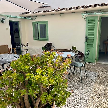 Hotel Le Ponteil Antibes Exteriör bild