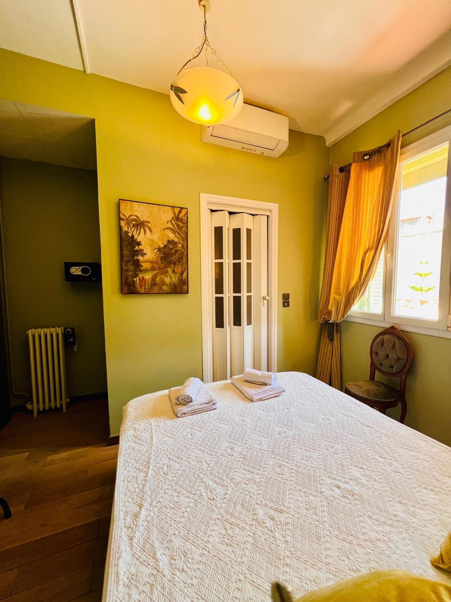 Hotel Le Ponteil Antibes Exteriör bild
